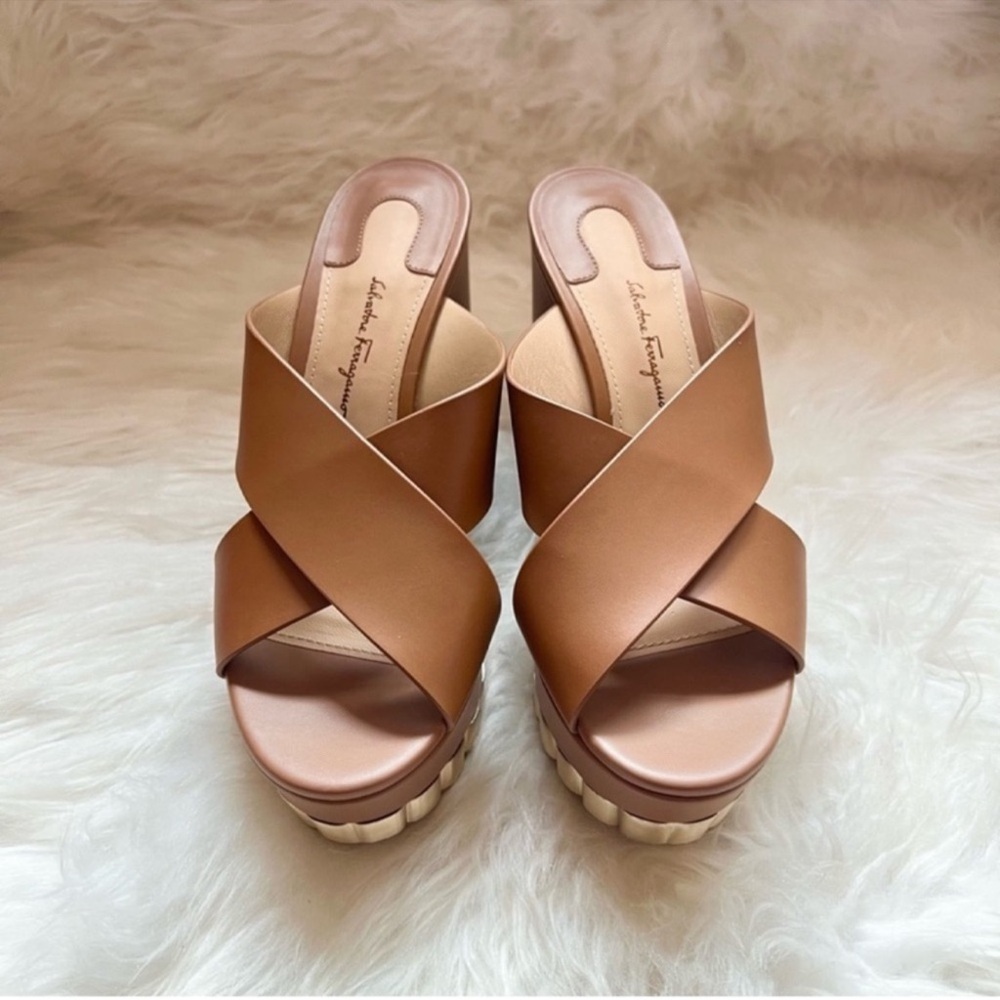 New! Salvatore Ferragamo Nicosia Wedge Platform Sandals in Brown Leather - Picture 8 of 14